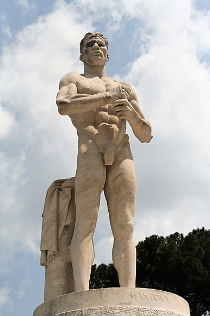 Stadio dei marmi 109